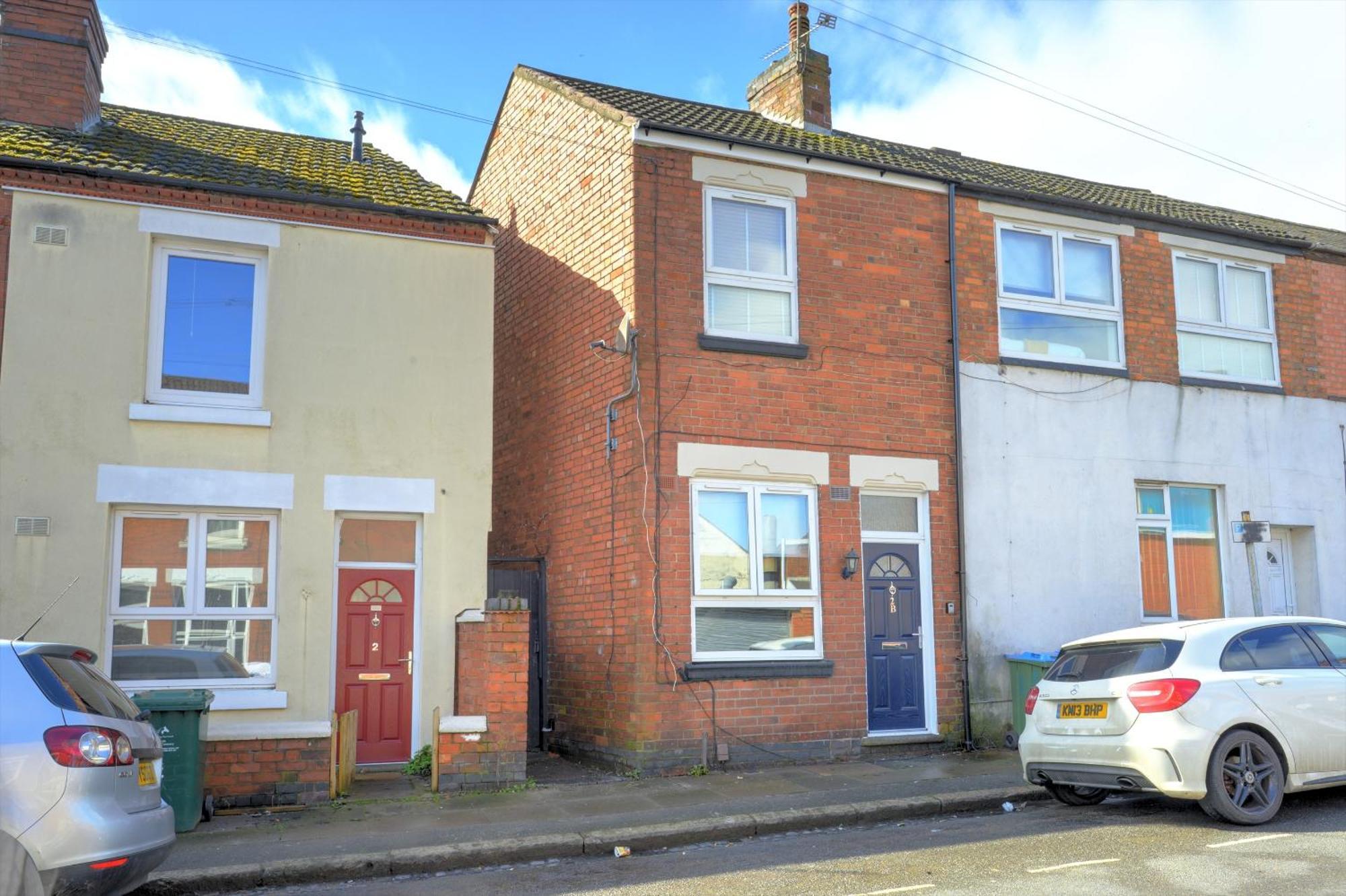 4 Bedrooms Homely House With Garden- Sleeps 9 Comfortably With 6 Comfortable Beds, Free Street Parking, Business Travellers, Contractors, & Holiday-Goers, Coventry, Near All Major Transport Links In Coventry And Motorway Bagian luar foto
